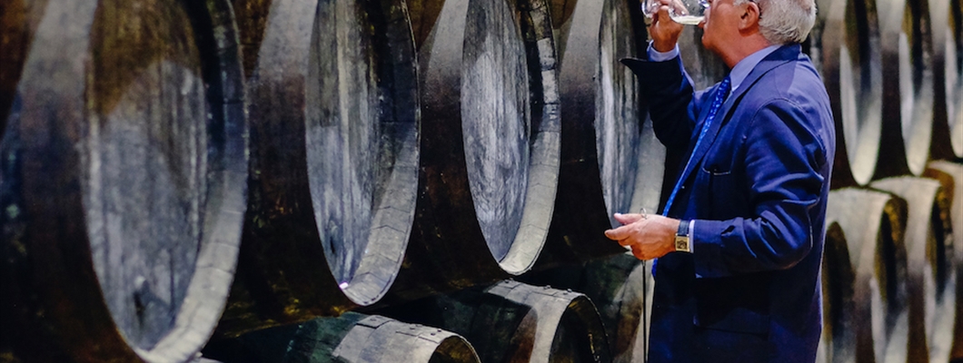 Comparing Reductive and Oxidative Winemaking