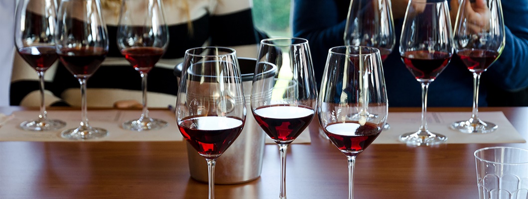 Tasting/La Cata