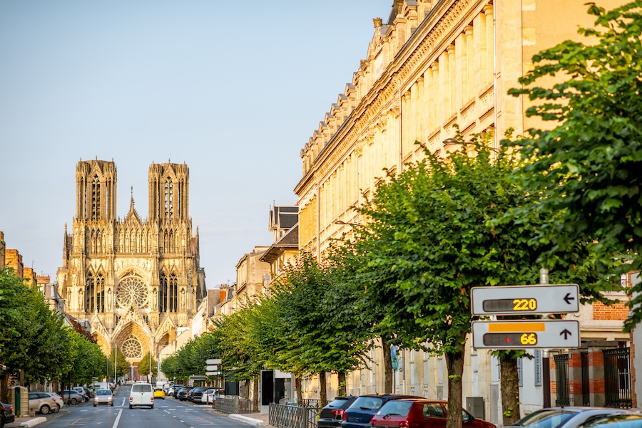 View of the Notre-Dame de Reims cathedral